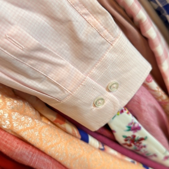 H&M pale pink and white plaid button down shirt size 8 - Picture 3 of 4